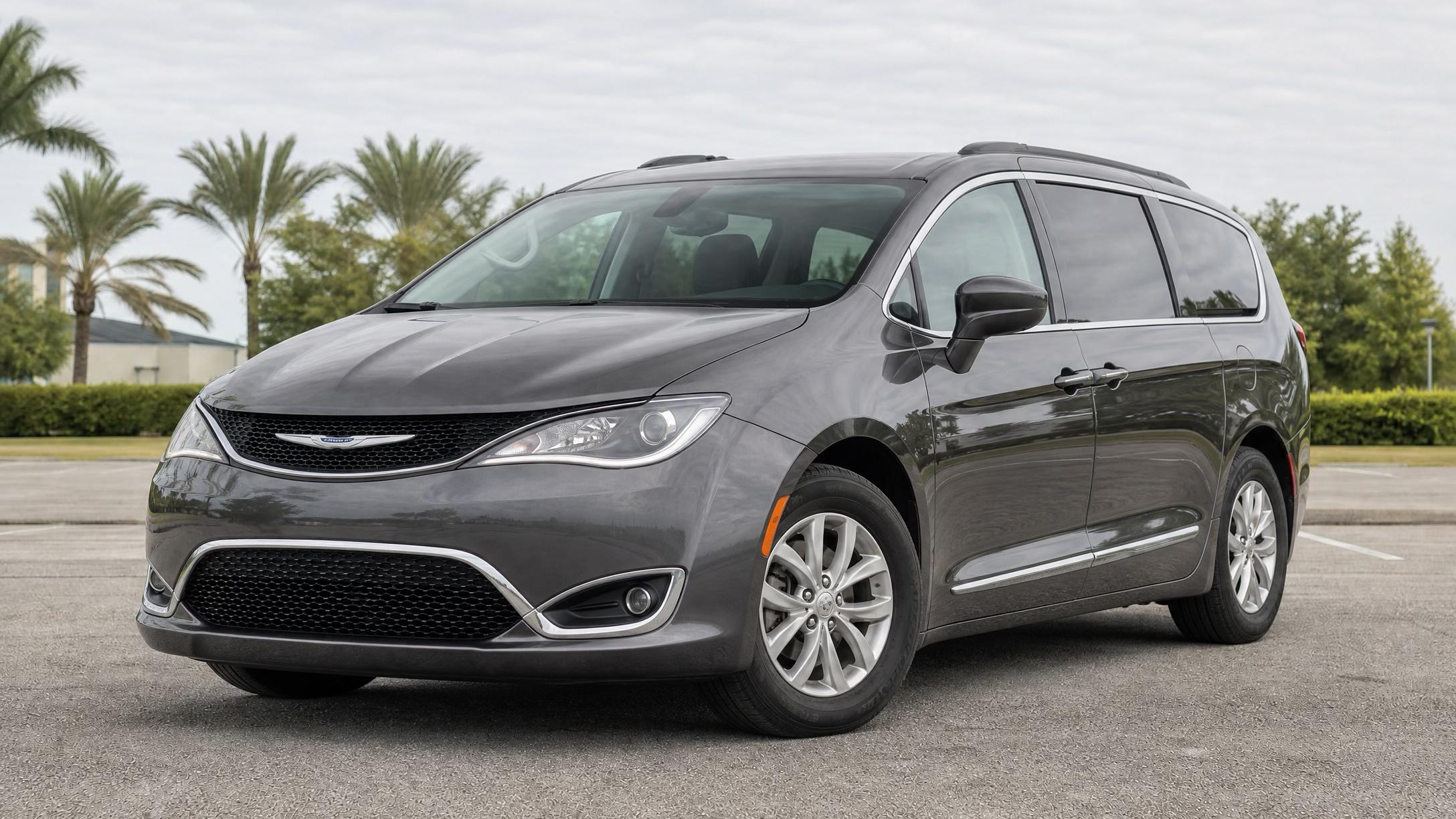 Chrysler Pacifica 2019 in Orlando, FL