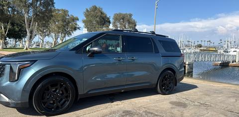 Kia Carnival Hybrid 2026