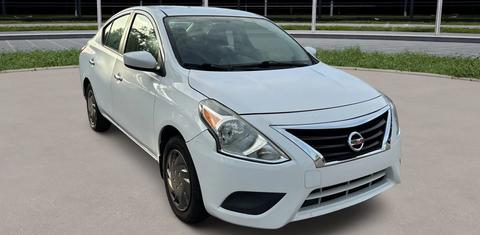 Nissan Versa 2015