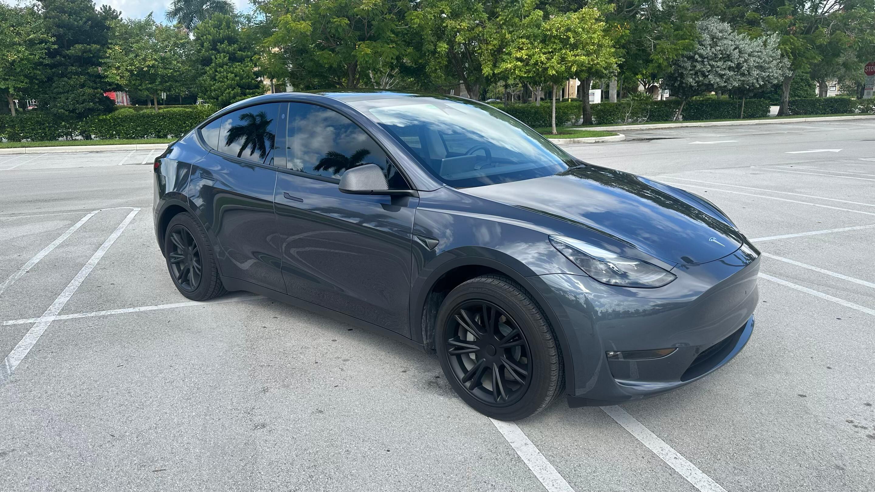 Tesla Model Y 2023 in 