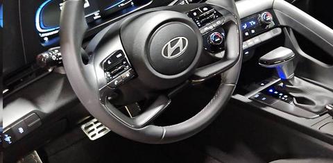 Hyundai Elantra 2025