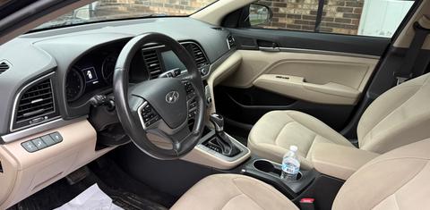 Hyundai Elantra 2017