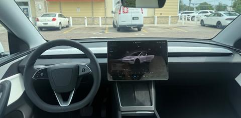 Tesla Model Y 2026