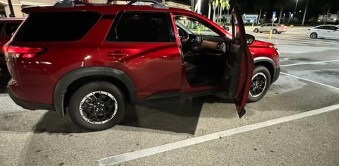 Nissan Pathfinder 2023