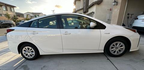 Toyota Prius 2021