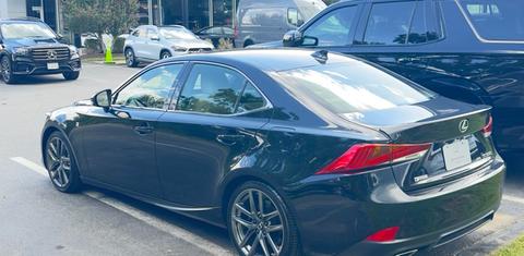 Lexus IS 2019