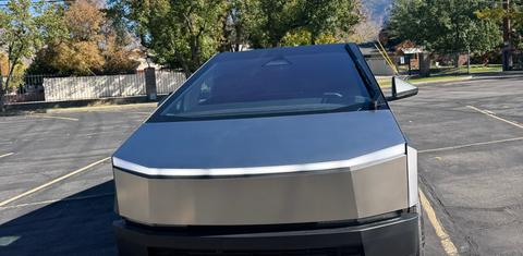 Tesla Cybertruck 2026