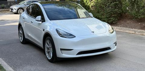 Tesla Model Y 2023
