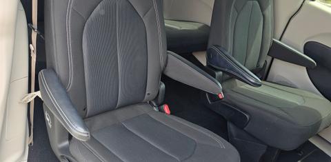 Chrysler Voyager 2022