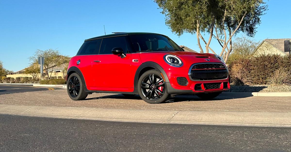 スーパートロンミニ MINI Hardtop 2 Door 2016 rental in Phoenix, AZ by JL Unique | Turo