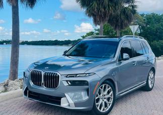 BMW X7 car