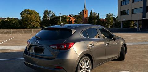 Mazda MAZDA3 2018