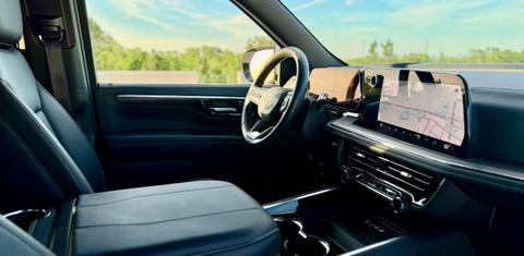 Chevrolet Suburban 2025