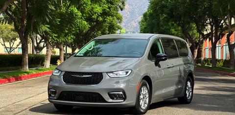 Chrysler Pacifica 2024