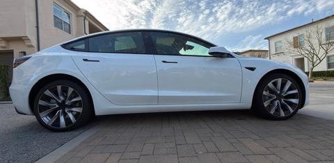 Tesla Model 3 2025