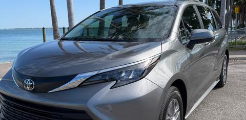 Toyota Sienna 2026