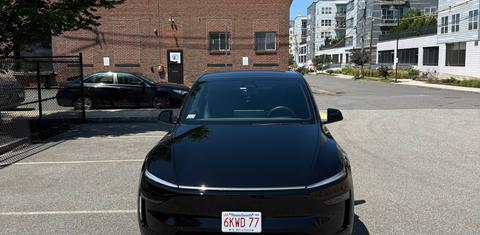Tesla Model Y 2026