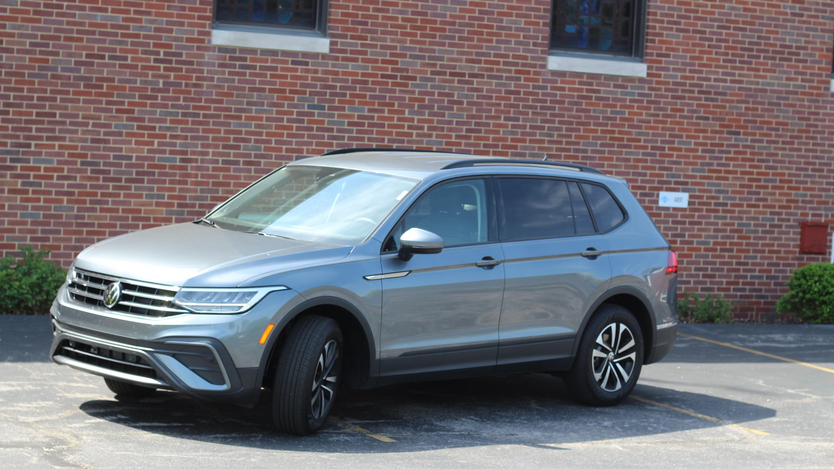 Volkswagen Tiguan 2024 in Nashville, TN
