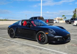 Porsche 911 car