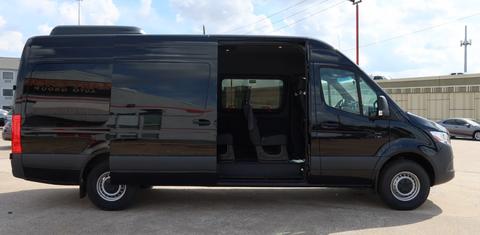 Mercedes-Benz Sprinter 2025
