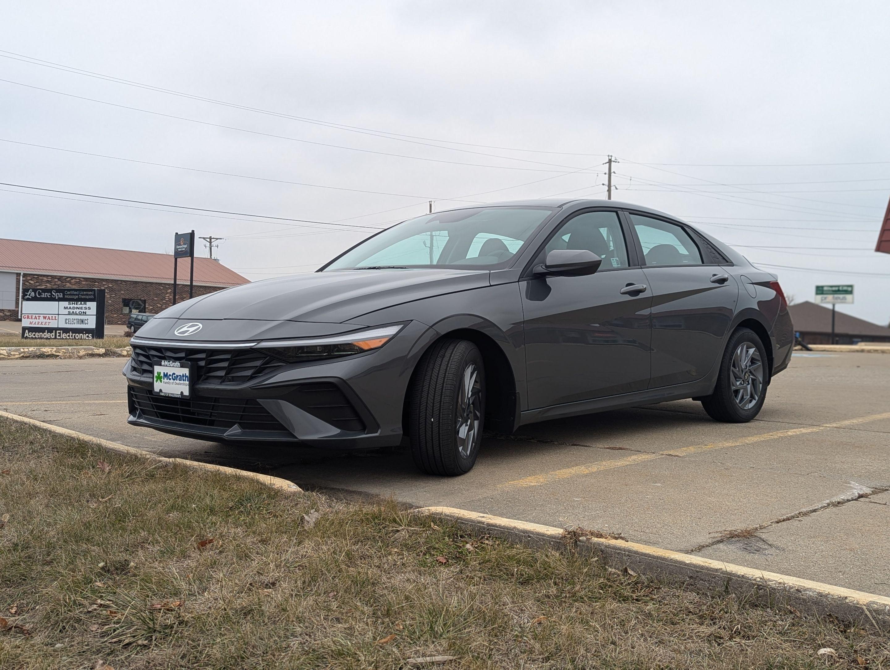 Hyundai Elantra 2024 in 