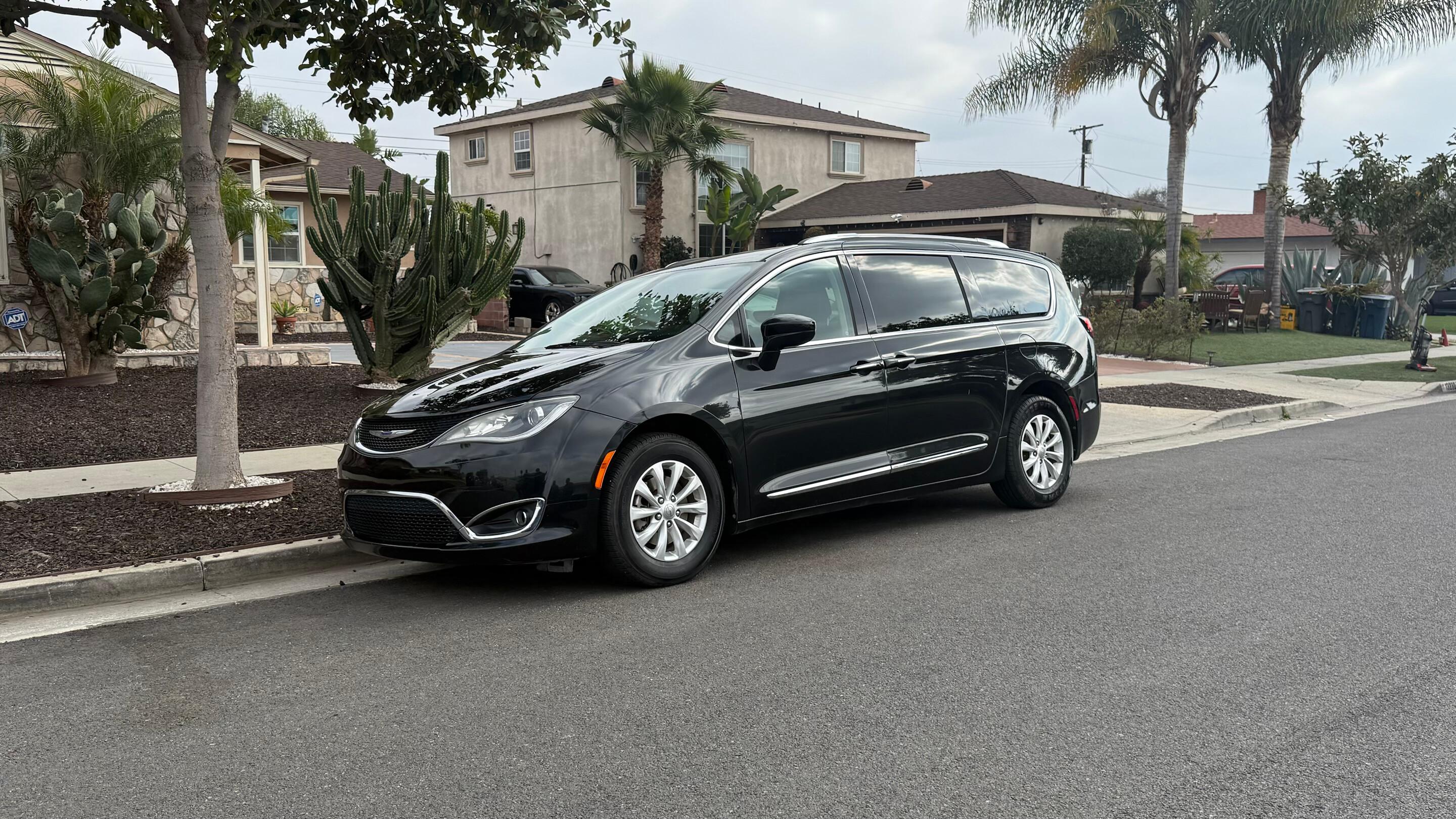 Chrysler Pacifica 2019 in Hawthorne, CA