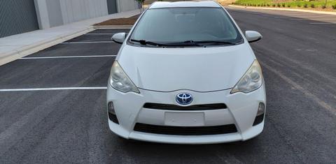 Toyota Prius c 2013