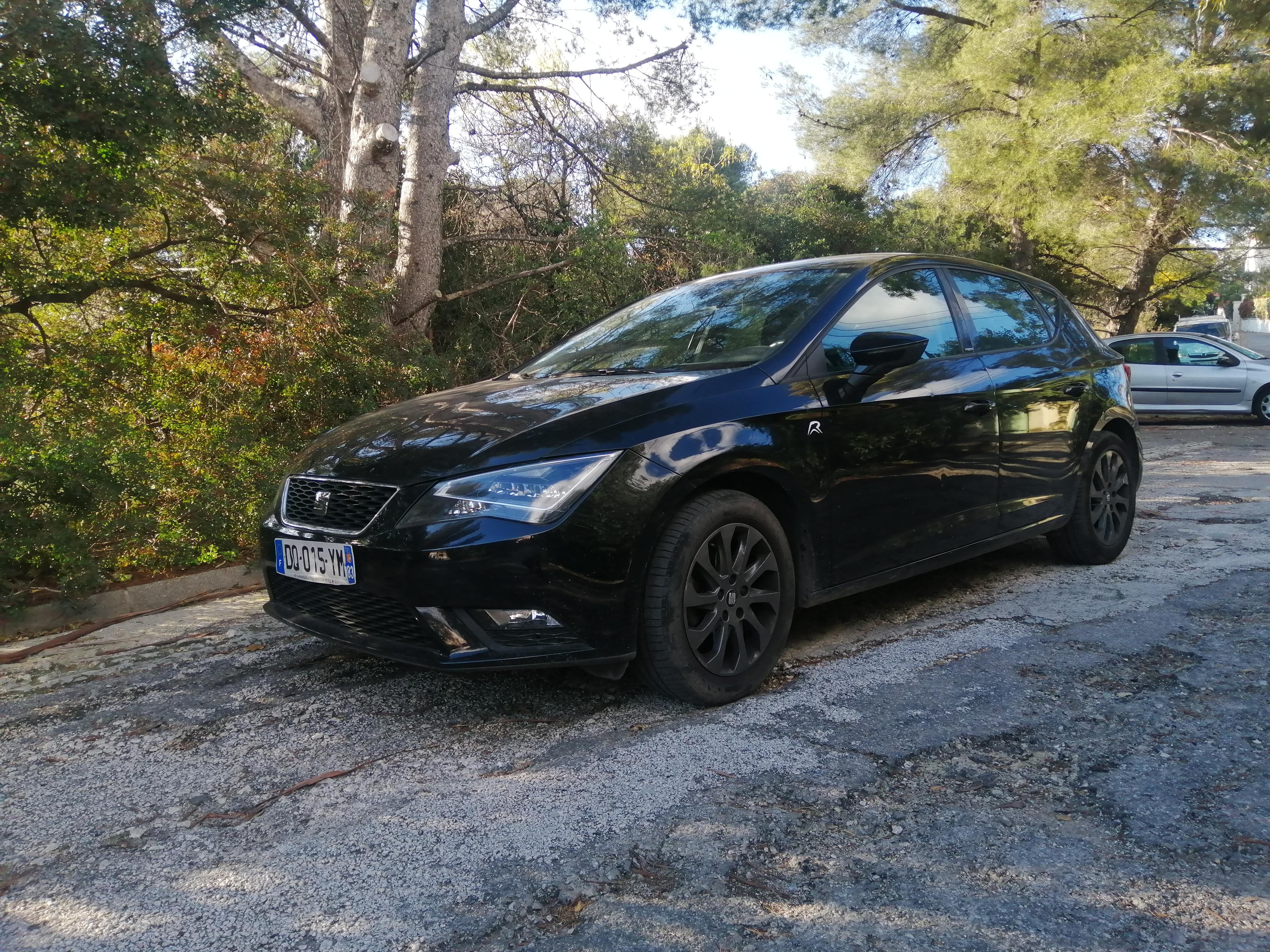 Seat LEON 2015 in La Garde
