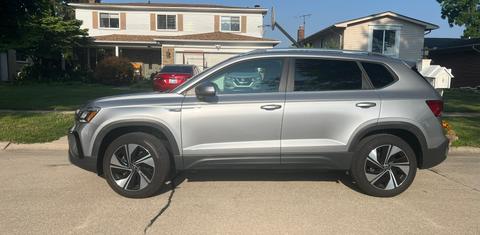 Volkswagen Taos 2024