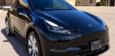 Tesla Model Y 2023
