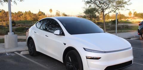 Tesla Model Y 2026