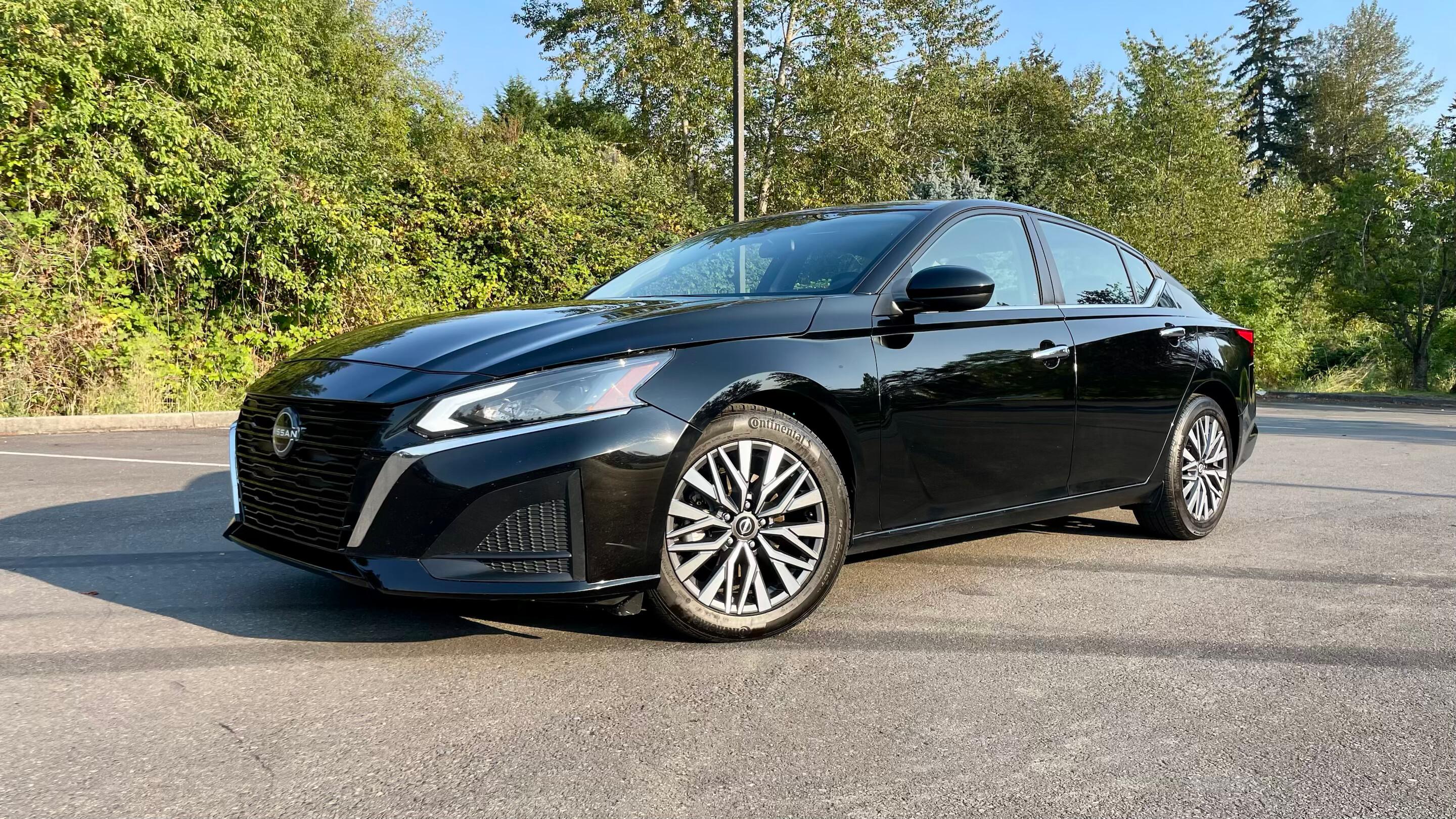 Nissan Altima 2023 in SeaTac, WA
