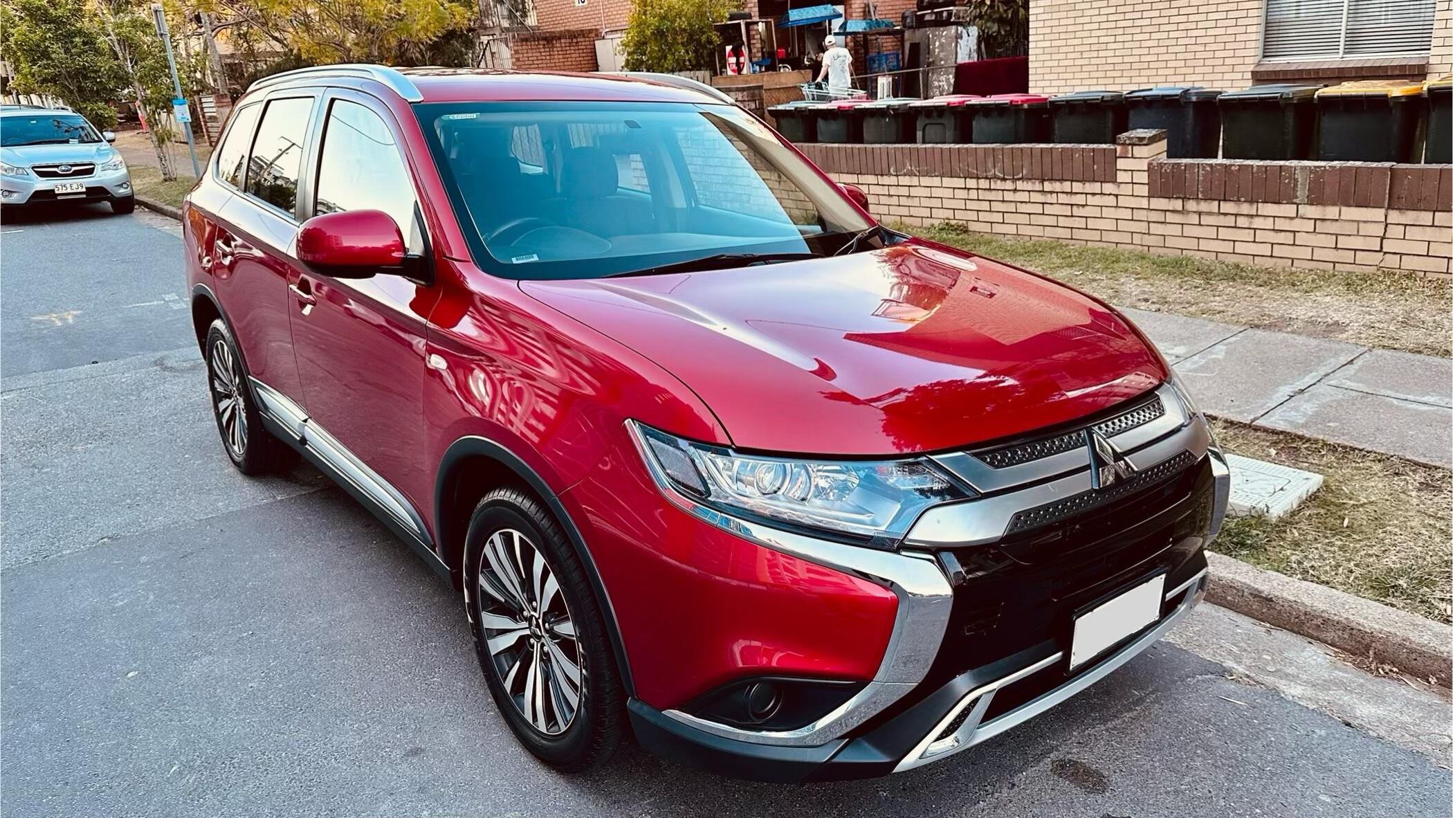 Mitsubishi OUTLANDER 2019 in Teneriffe