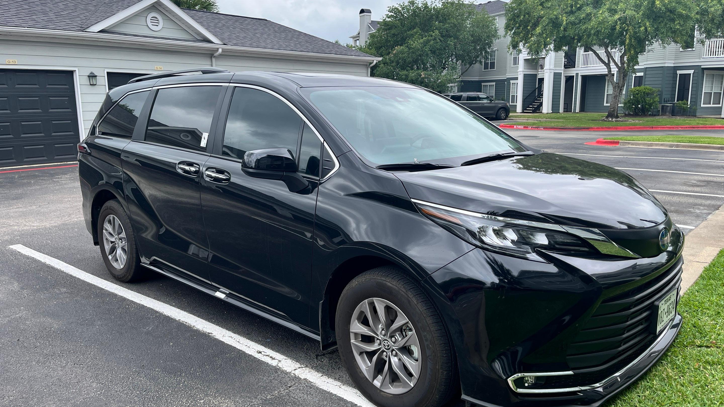 Toyota Sienna 2024 in Pearland, TX