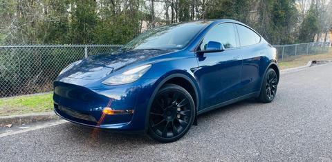 Tesla Model Y 2024
