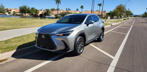 Lexus NX 2023