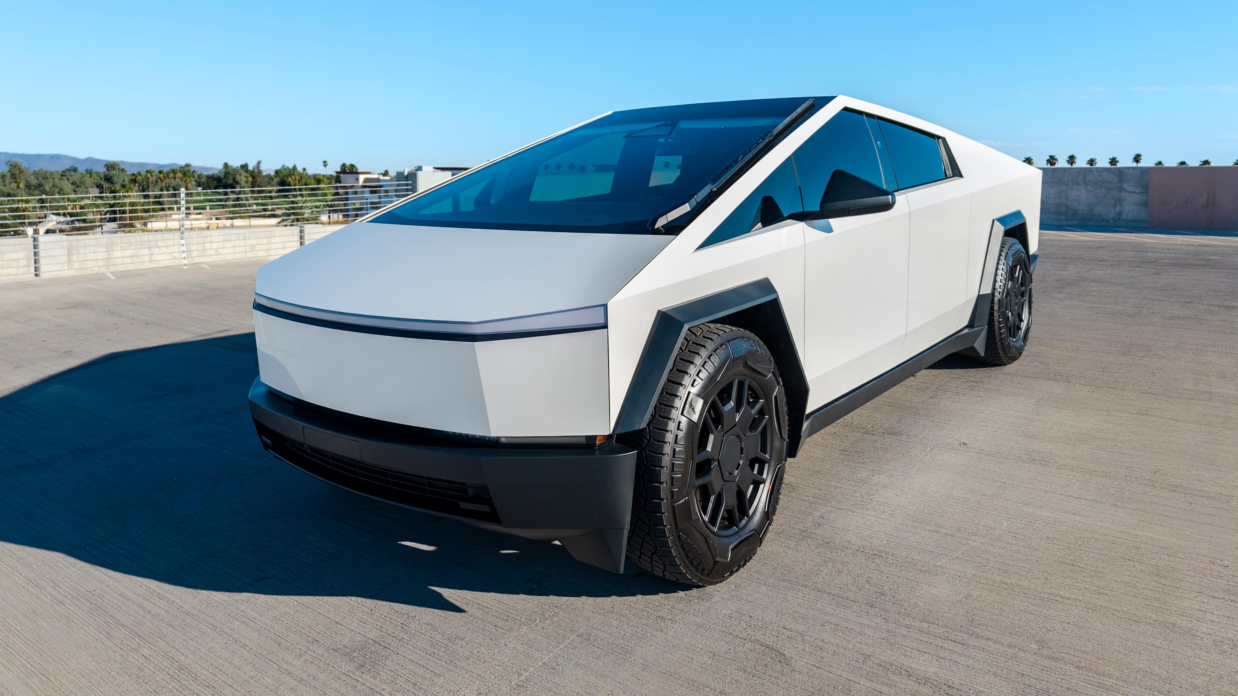 Tesla Cybertruck 2024 in Phoenix, AZ