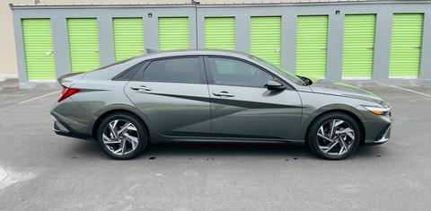 Hyundai Elantra 2025