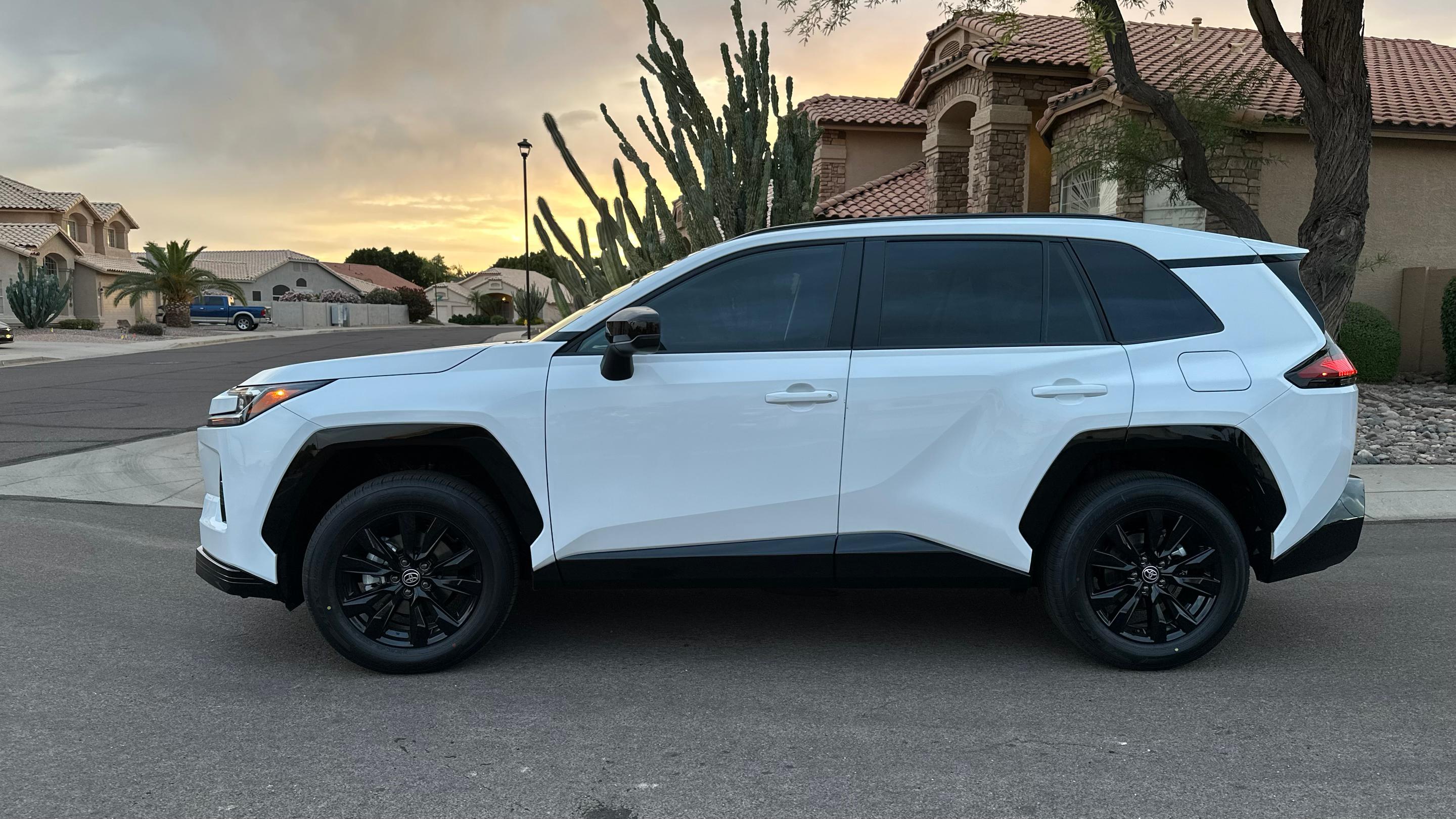 Toyota RAV4 Hybrid 2026 in Glendale, AZ