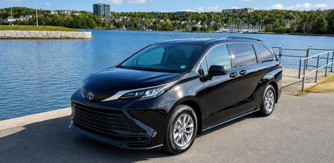 Toyota Sienna 2025