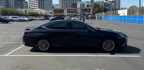 Lexus ES 2025
