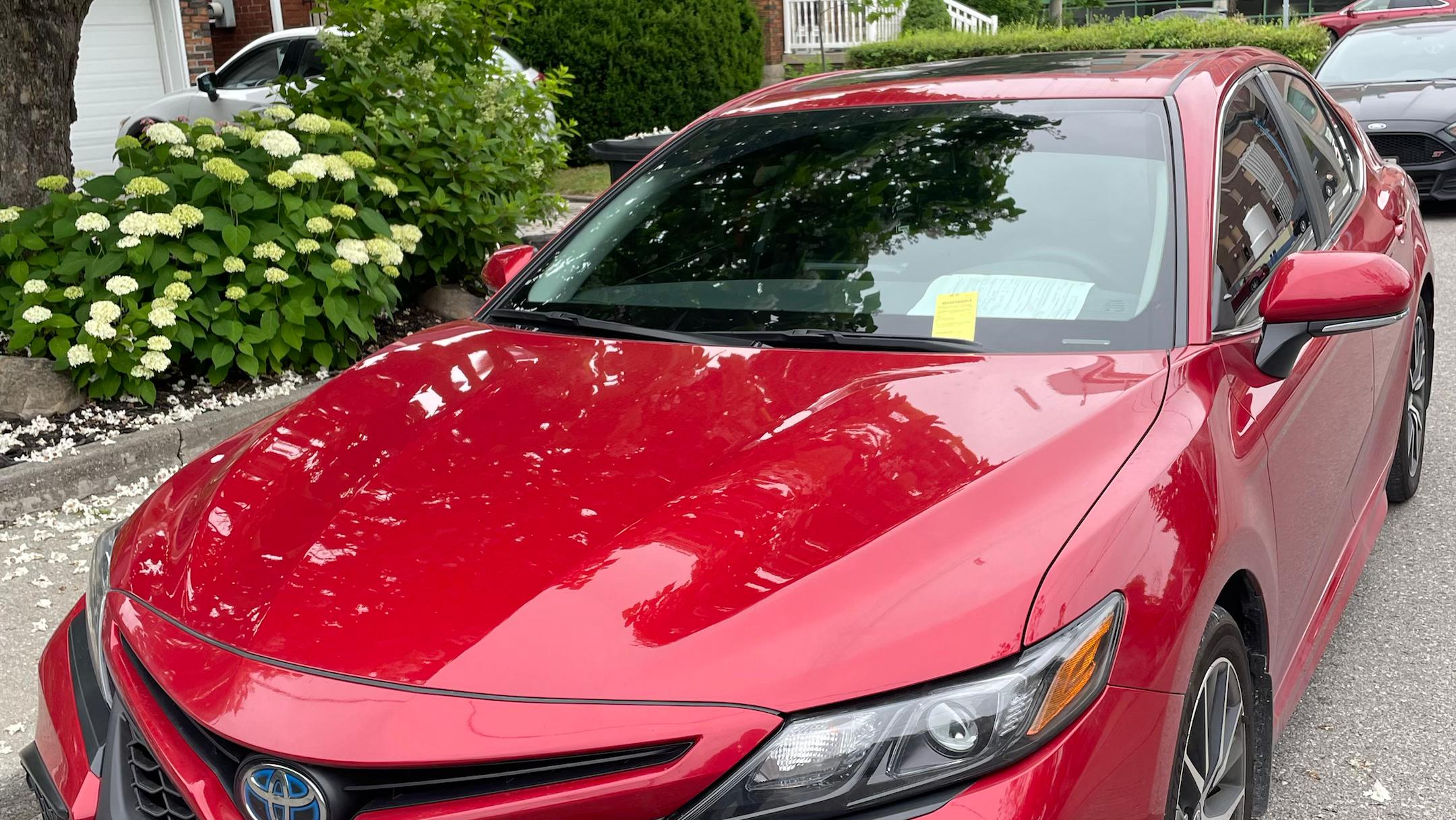 Toyota Camry Hybrid 2024 à 