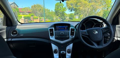 Holden CRUZE 2015
