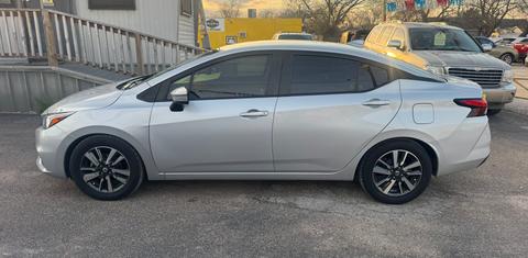 Nissan Versa 2021
