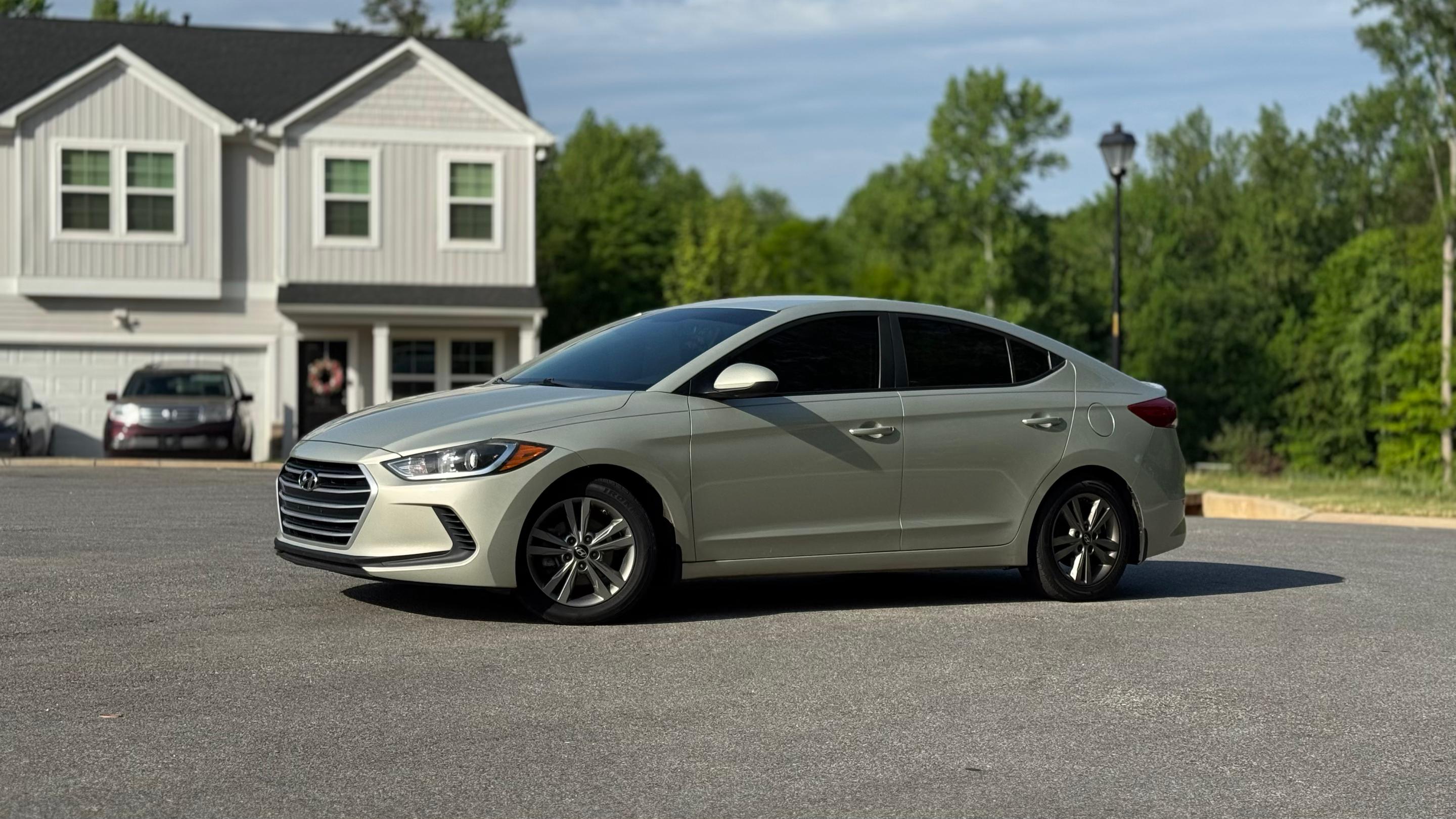 Hyundai Elantra 2018 in 