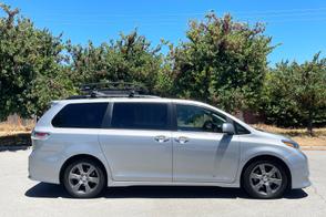 Toyota Sienna car