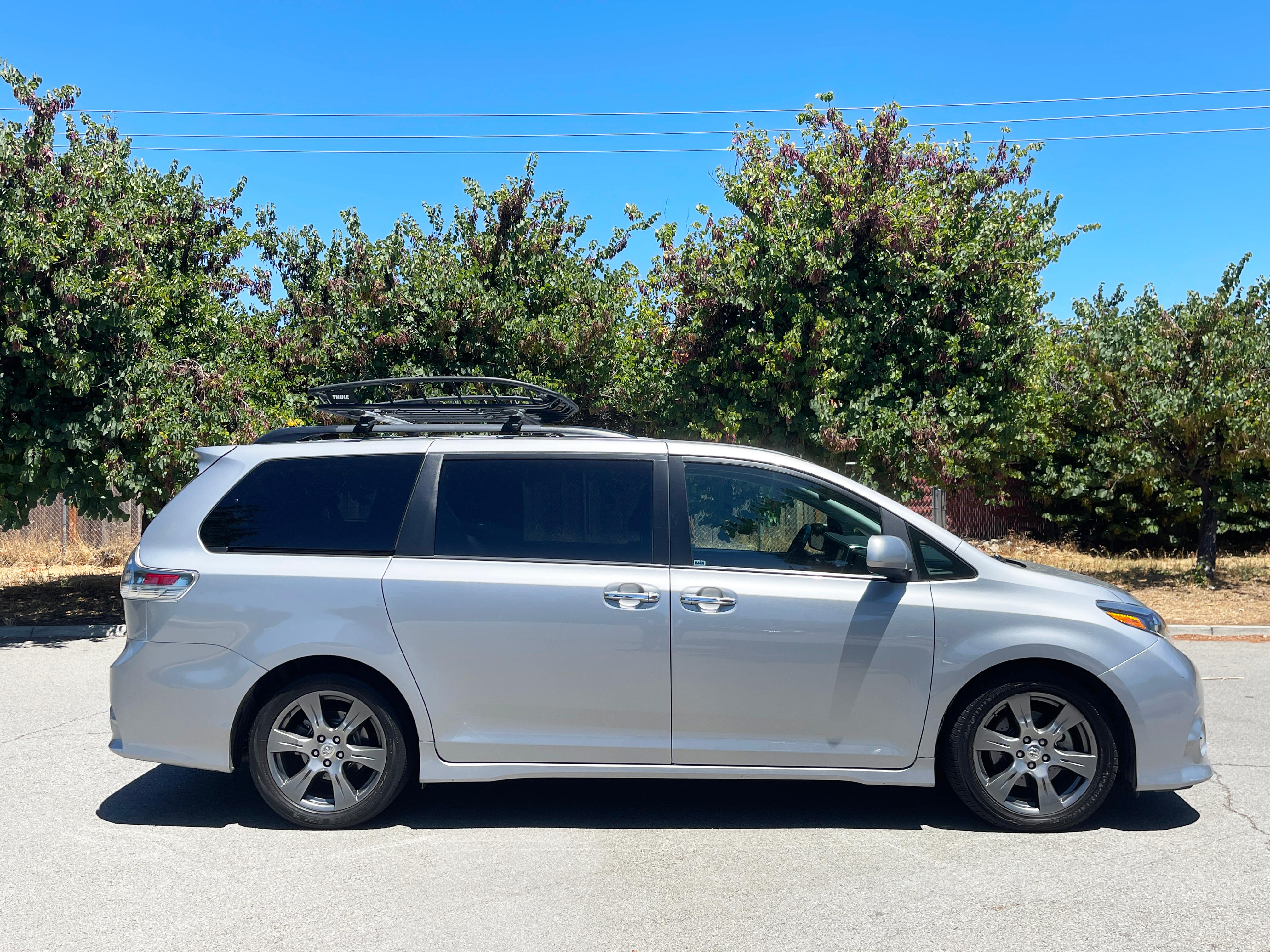Toyota Sienna 2017 in 