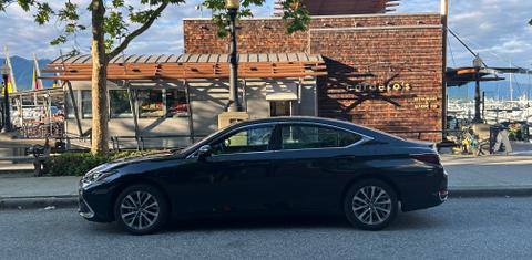 Lexus ES 2022
