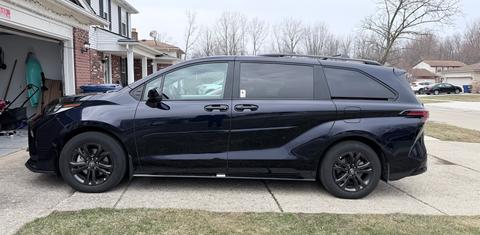 Toyota Sienna 2025