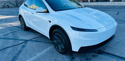 Tesla Model Y 2026